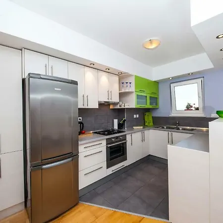 Sarena Apartamento Makarska